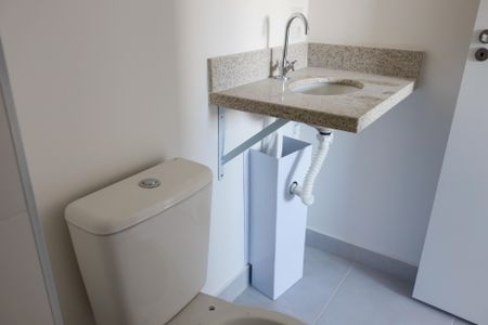 Apartamento à venda com 50m², 2 quartos e sem vaga Apartamento à venda com 50m², 2 quartos e sem vagaBanheiro