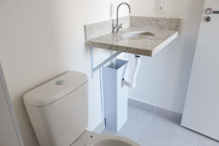 Apartamento à venda com 50m², 2 quartos e sem vaga Apartamento à venda com 50m², 2 quartos e sem vagaBanheiro da Suíte 2