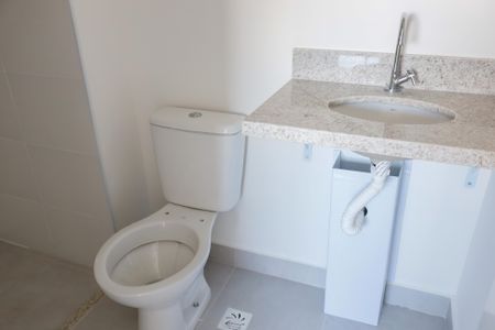 Apartamento à venda com 50m², 2 quartos e sem vaga Apartamento à venda com 50m², 2 quartos e sem vagaBanheiro da Suíte 2