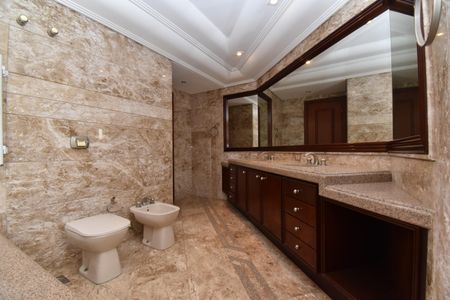 Apartamento para alugar com 355m², 4 quartos e 4 vagasBanheiro da Suíte Master