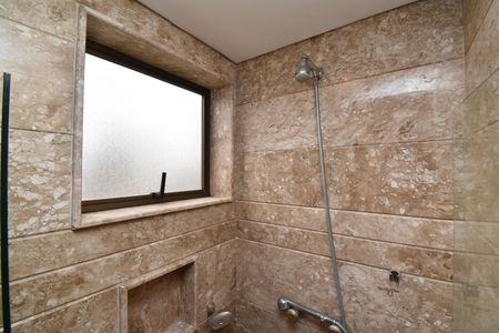 Apartamento para alugar com 355m², 4 quartos e 4 vagasBanheiro da Suíte 2