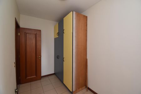 Apartamento para alugar com 355m², 4 quartos e 4 vagasQuarto Área de Serviço