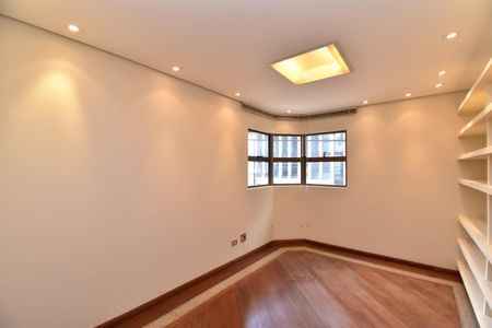 Apartamento para alugar com 355m², 4 quartos e 4 vagasEscritório