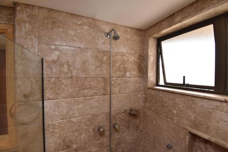 Apartamento para alugar com 355m², 4 quartos e 4 vagasBanheiro da Suíte 3