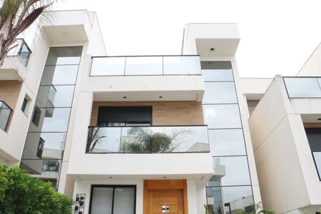 Casa de condomínio para alugar com 150m², 3 quartos e 2 vagasFachada