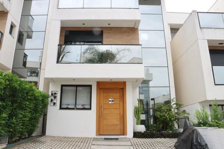 Casa de condomínio para alugar com 150m², 3 quartos e 2 vagasFachada