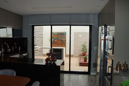 Casa de Condomínio para alugar com 3 quartos, 150m² em Parque Rincao, Cotia