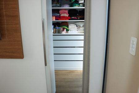 Casa de condomínio para alugar com 150m², 3 quartos e 2 vagasCloset Suíte 3