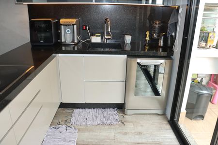 Casa de condomínio para alugar com 150m², 3 quartos e 2 vagasSala/Cozinha