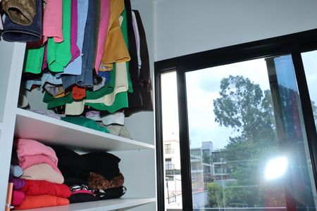 Casa de condomínio para alugar com 150m², 3 quartos e 2 vagasCloset Suíte 3