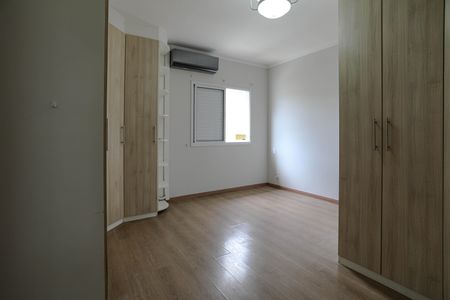 Casa de condomínio para alugar com 120m², 3 quartos e 2 vagasQuarto 3 - Suíte