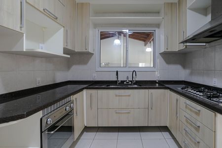 Casa de condomínio para alugar com 120m², 3 quartos e 2 vagasCozinha