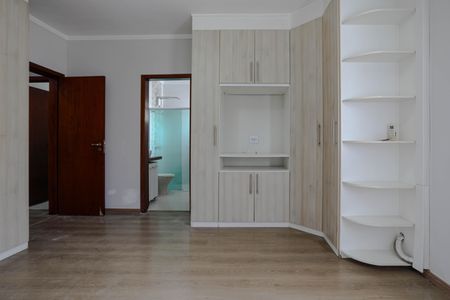 Casa de condomínio para alugar com 120m², 3 quartos e 2 vagasQuarto 3 - Suíte