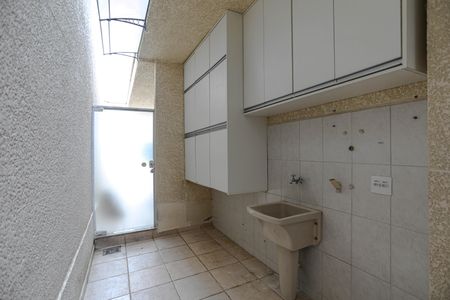 Casa de condomínio para alugar com 120m², 3 quartos e 2 vagasÁrea de Serviço