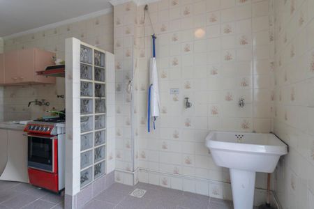 Apartamento para alugar com 83m², 2 quartos e 1 vagaÁrea de Serviço