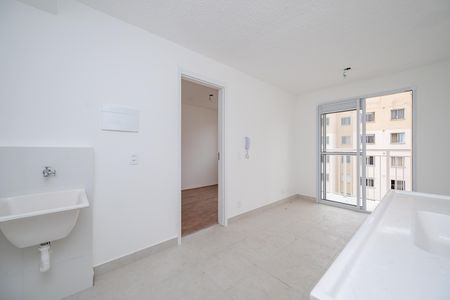 Studio de kitnet/studio para alugar com 1 quarto, 27m² em Jardim Itacolomi, São Paulo