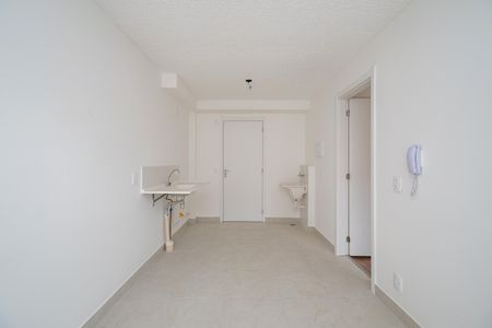 Studio de kitnet/studio para alugar com 1 quarto, 27m² em Jardim Itacolomi, São Paulo