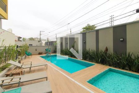 Apartamento à venda com 36m², 2 quartos e sem vagaÁrea comum - Piscina