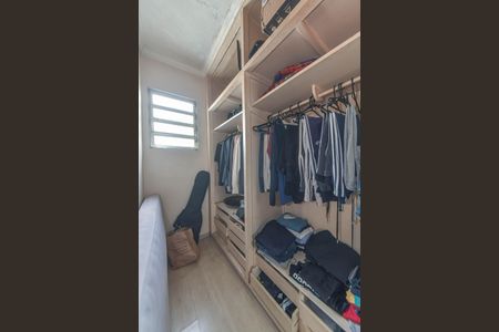 Casa à venda com 156m², 3 quartos e 2 vagasSuíte - Closet