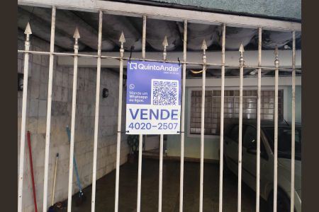 Casa à venda com 156m², 3 quartos e 2 vagas Casa à venda com 156m², 3 quartos e 2 vagasPlaquinha