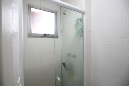 Casa de condomínio à venda com 120m², 4 quartos e 2 vagasBanheiro de Serviço