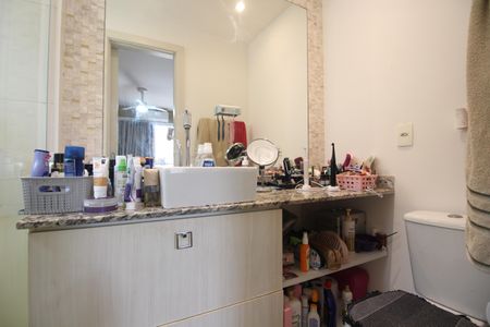 Casa de condomínio à venda com 120m², 4 quartos e 2 vagasQuarto 4 - Suíte