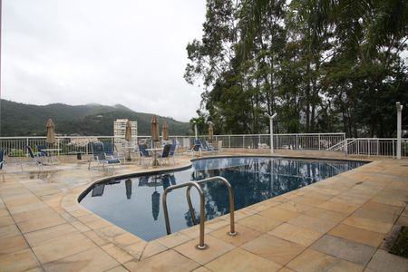 Casa de condomínio à venda com 120m², 4 quartos e 2 vagasPiscina