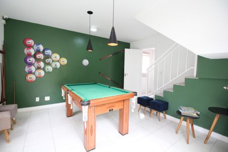 Casa de condomínio à venda com 120m², 4 quartos e 2 vagasSala de Jogos