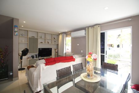 Sala de casa de condomínio à venda com 4 quartos, 120m² em Freguesia (jacarepaguá), Rio de Janeiro