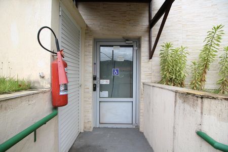 Casa de condomínio à venda com 120m², 4 quartos e 2 vagasAcessibilidade