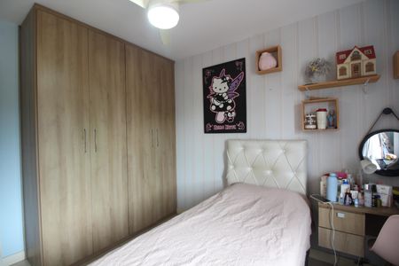 Casa de condomínio à venda com 120m², 4 quartos e 2 vagasQuarto 3