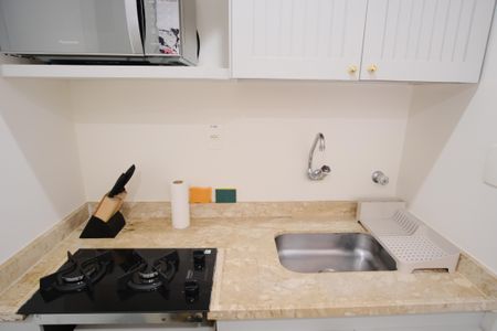 Cozinha de apartamento para alugar com 1 quarto, 40m² em Higienópolis, São Paulo