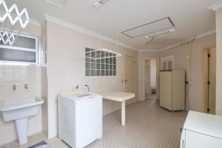 Apartamento para alugar com 501m², 5 quartos e 2 vagasÁrea de Serviço