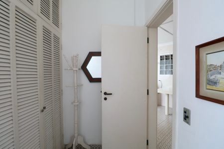 Apartamento para alugar com 501m², 5 quartos e 2 vagasQuarto de Serviço