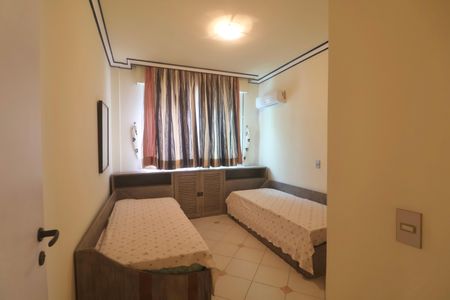 Apartamento para alugar com 501m², 5 quartos e 2 vagasQuarto