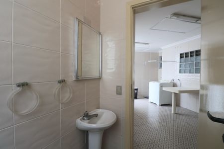 Apartamento para alugar com 501m², 5 quartos e 2 vagasBanheiro de serviço
