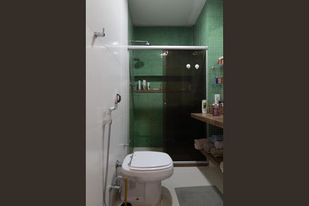 Apartamento à venda com 61m², 1 quarto e 2 vagas Apartamento à venda com 61m², 1 quarto e 2 vagasBanheiro social