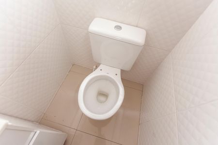 Casa para alugar com 66m², 2 quartos e sem vagaBanheiro