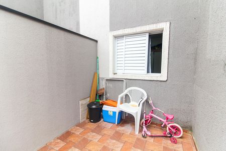 Apartamento para alugar com 57m², 2 quartos e sem vagaQuintal