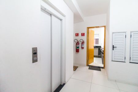 Apartamento para alugar com 57m², 2 quartos e sem vagaHall