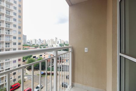 Varanda  de apartamento para alugar com 1 quarto, 38m² em Guaiauna, São Paulo