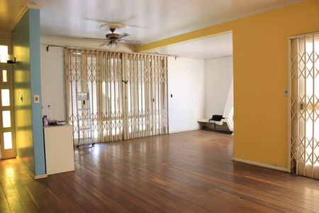 Sala de casa à venda com 4 quartos, 298m² em Bom Jesus, Porto Alegre