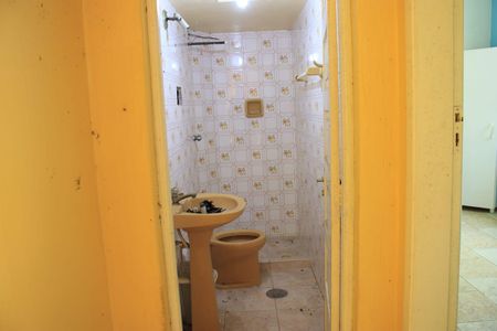 Casa à venda com 298m², 4 quartos e 2 vagas Casa à venda com 298m², 4 quartos e 2 vagasBanheiro