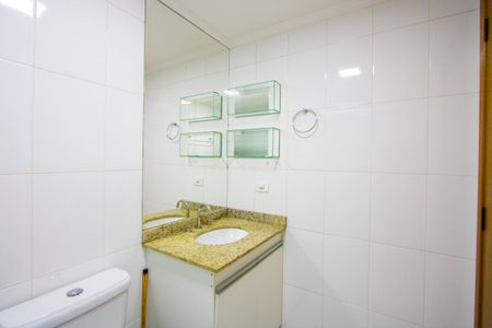 Apartamento para alugar com 90m², 3 quartos e 2 vagas Apartamento para alugar com 90m², 3 quartos e 2 vagasBanheiro social