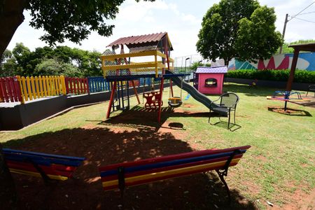 Casa de condomínio para alugar com 85m², 3 quartos e 2 vagasÁrea comum - Playground