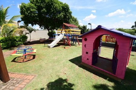 Casa de condomínio para alugar com 85m², 3 quartos e 2 vagasÁrea comum - Playground