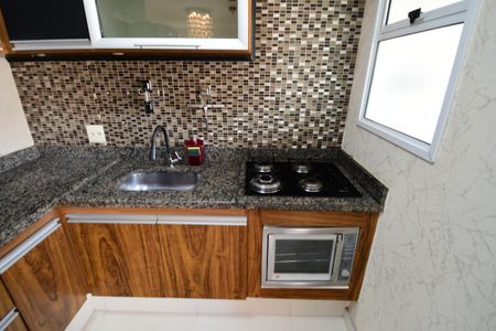 Casa de condomínio para alugar com 85m², 3 quartos e 2 vagasCozinha