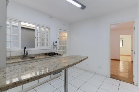 Casa para alugar com 180m², 2 quartos e 2 vagas Casa para alugar com 180m², 2 quartos e 2 vagasCozinha