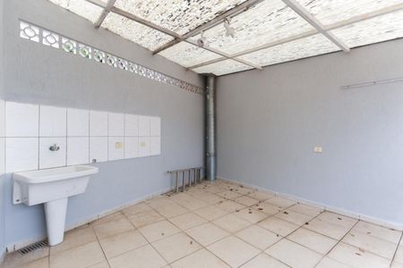 Casa para alugar com 180m², 2 quartos e 2 vagas Casa para alugar com 180m², 2 quartos e 2 vagasÁrea de serviço