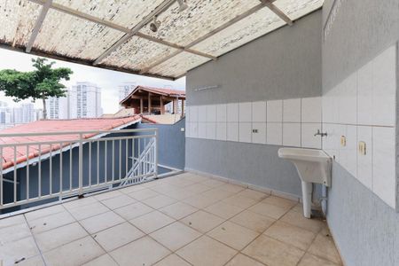 Casa para alugar com 180m², 2 quartos e 2 vagas Casa para alugar com 180m², 2 quartos e 2 vagasÁrea de serviço
